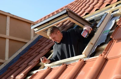 Pose de fenêtres de toit Velux à Curmont